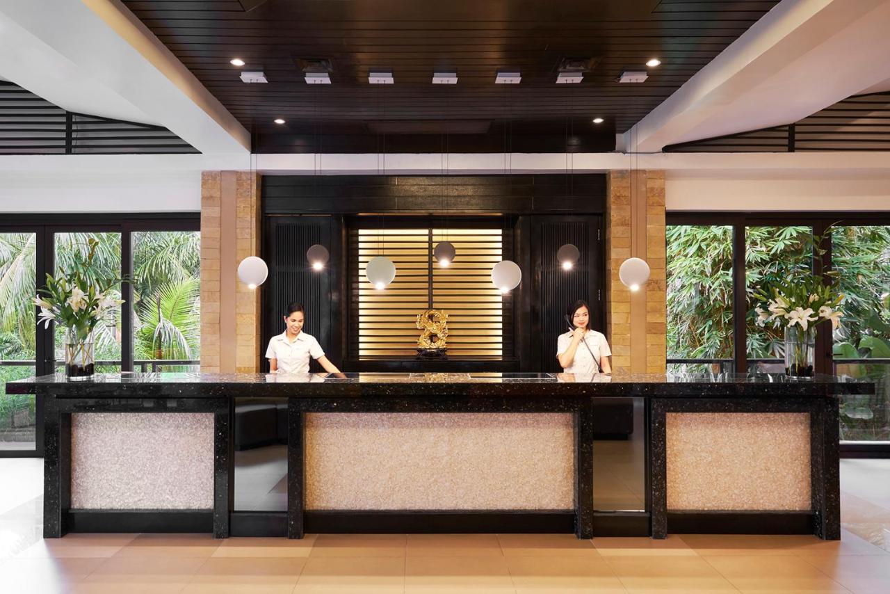 Movenpick Resort & Spa Boracay Yapak Eksteriør billede The lobby of the hotel